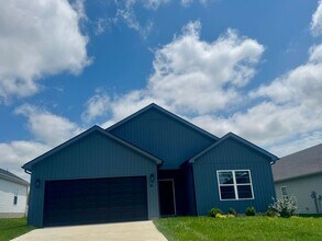 Building Photo - Woodland Park Single Family Homes