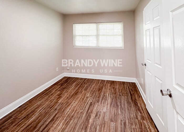 Building Photo - 2145 Bourget Dr