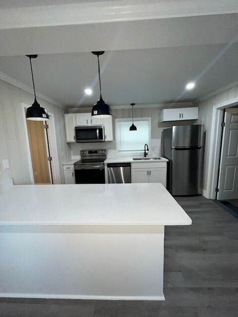 Building Photo - 403 Rodie Ave