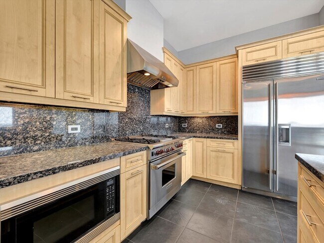 Building Photo - 4821 E NASA Pkwy