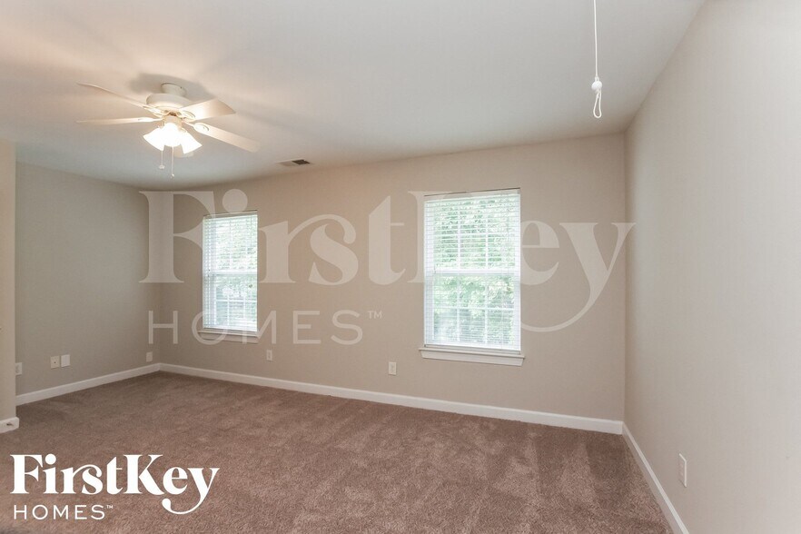 Building Photo - 3026 Windsor Meadow Ln