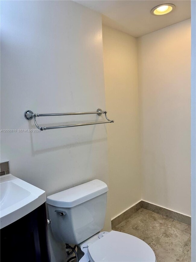 Building Photo - 2780 NE 183rd St
