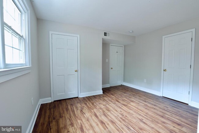 Building Photo - 1310 Forestwood Dr