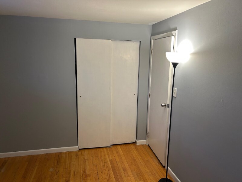 Building Photo - 907 Birchwood Dr