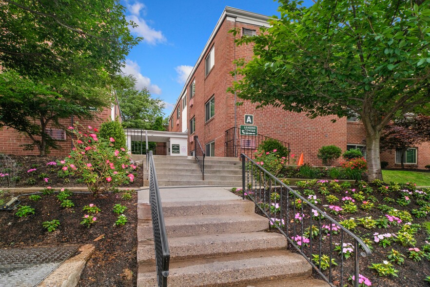 Exterior - Birchwood Hill Apartments