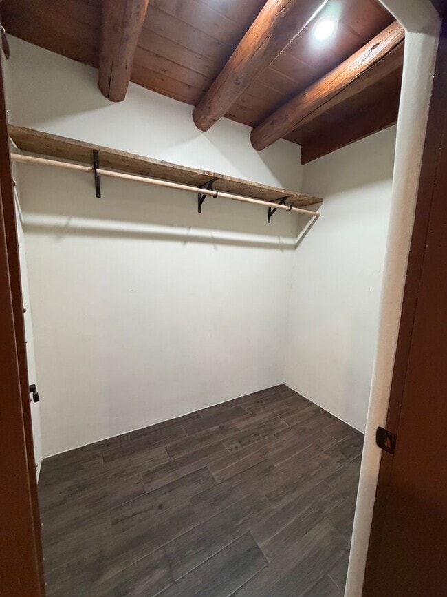 Building Photo - 152 Lorenzo Rd