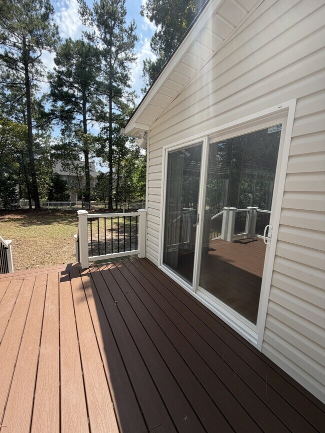 Building Photo - 44 Cutter Cir