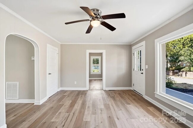 Building Photo - 9030 Reid St