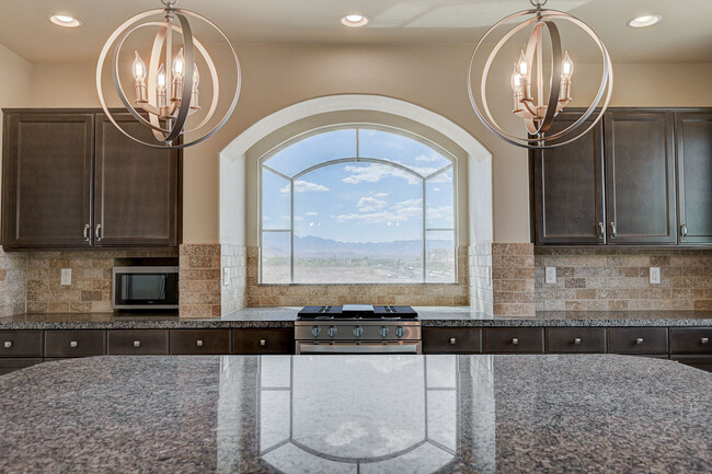 Building Photo - 706 Eros Ct