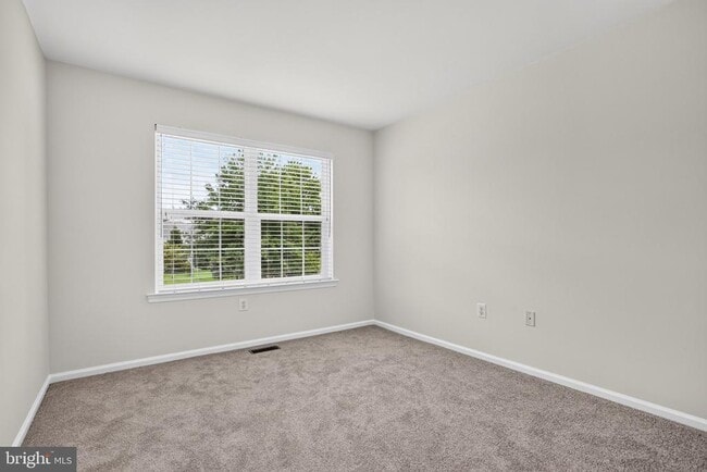 Building Photo - 102 Ashley Way