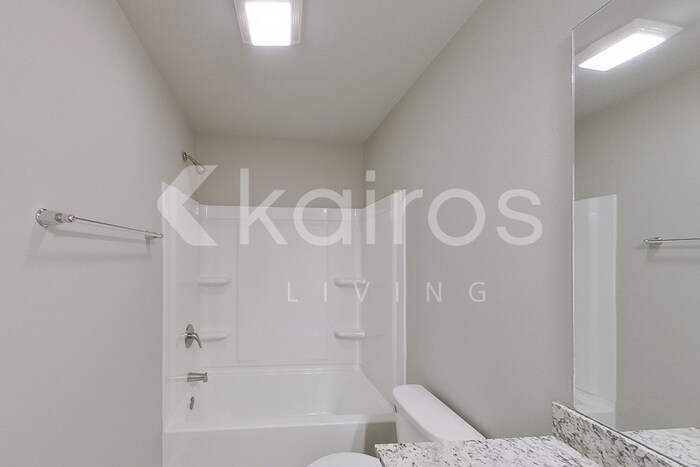 Building Photo - 22850 Monterey Ave