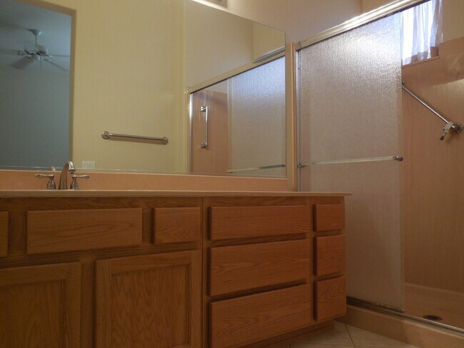 Building Photo - SUN CITY SUMMERLIN TWO BEDROOM - MONARCH F...