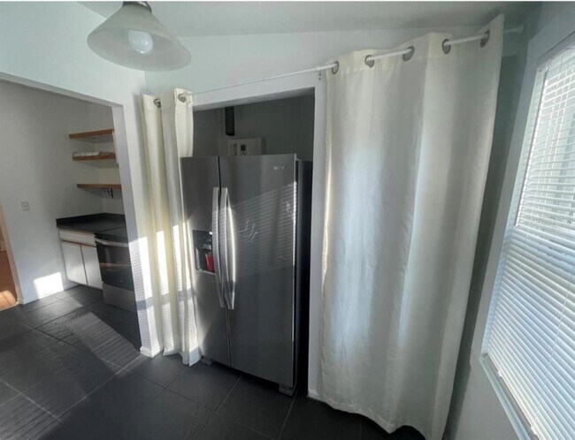 Building Photo - 1231 Highland St N