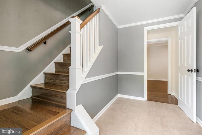 Building Photo - 7915 Journey Ln