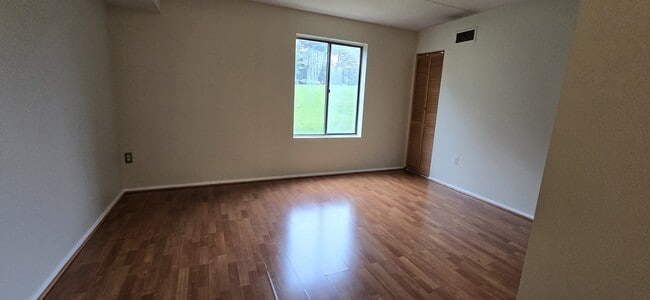 Building Photo - 6300 Stevenson Ave
