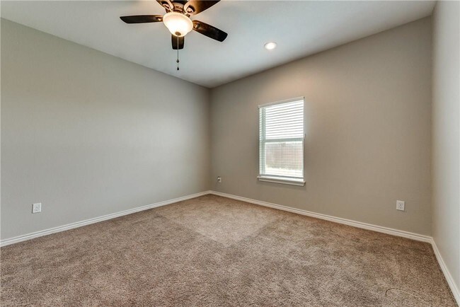 Building Photo - 6037 Jennings Dr