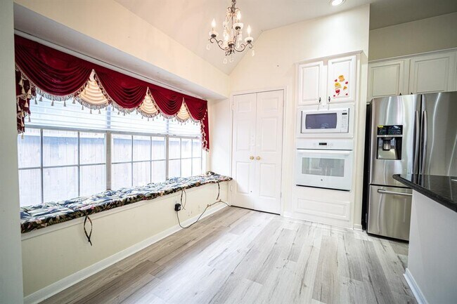 Building Photo - 4503 Oak Valley Dr