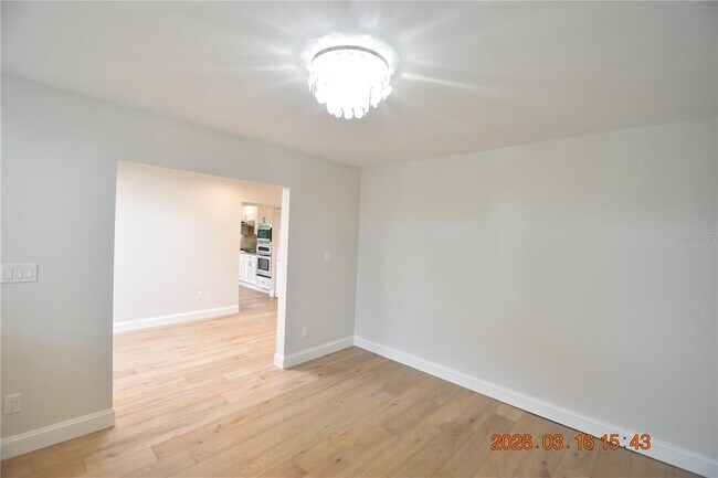 Building Photo - 571 Luzon Ave