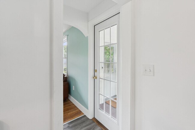 Building Photo - 67 Cutts Rd