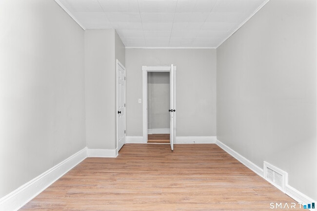 Building Photo - 394 Gregory St