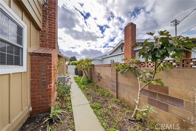 Building Photo - 4201 Franklin Ave