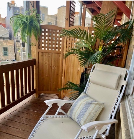 Patio - 1144 W Schubert Ave