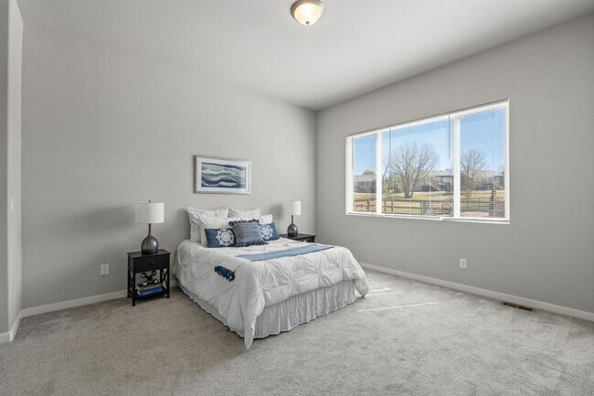 Building Photo - 3975 Ivy Hill Dr