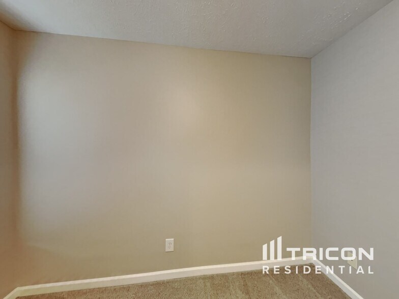 Building Photo - 1012 Shire Dr