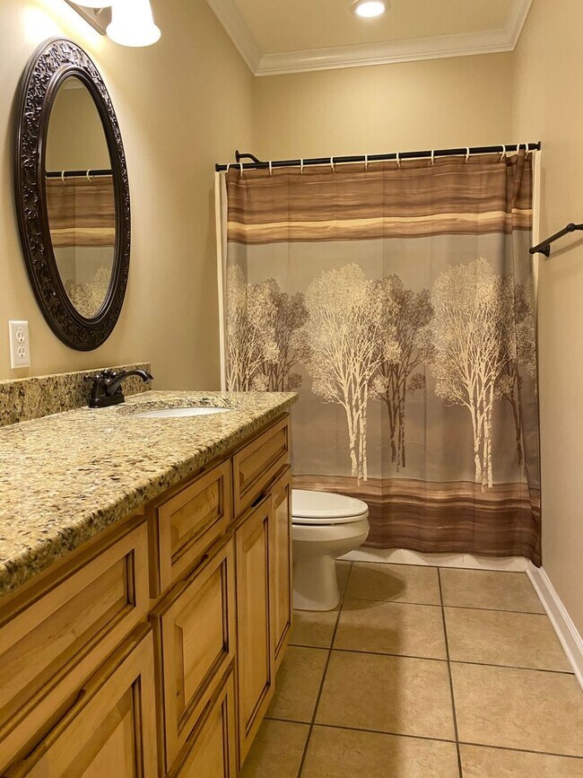 Building Photo - Shell Landing East!!! FRESH PAINT!!! NEW FLOORING!!!