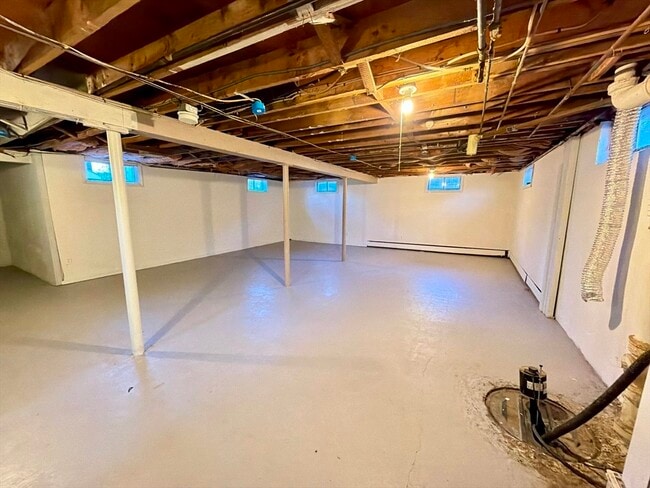 Building Photo - 22 Simpson Cir