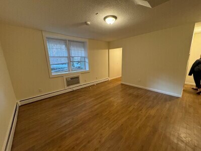 Building Photo - 2016 Commonwealth Ave