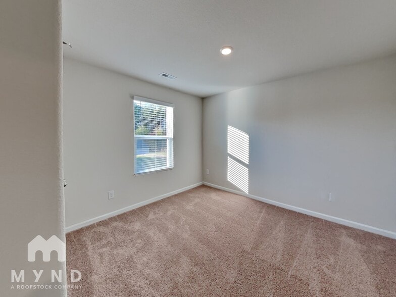 Building Photo - 386 Ivy Bank Dr