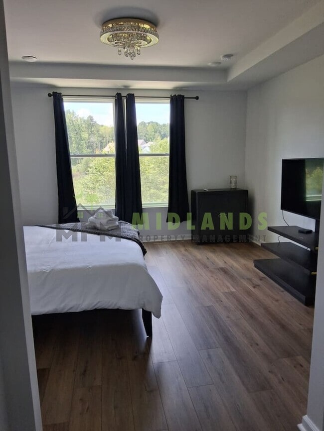 Building Photo - 1127 Eagleston Wy