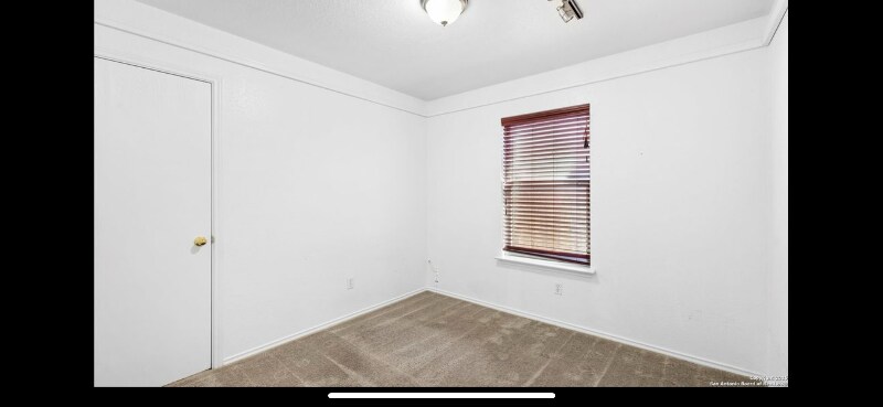Building Photo - 9679 Acadian Dr