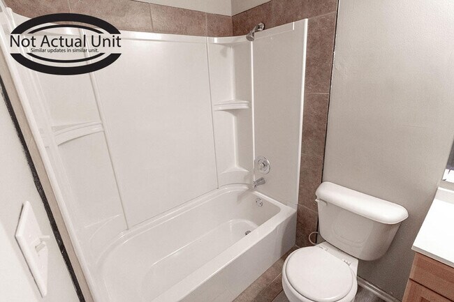Building Photo - 203 Wheaton Ct