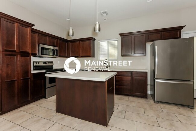 Building Photo - 3 Bedroom Pet-Friendly Home in Phoenix, AZ...