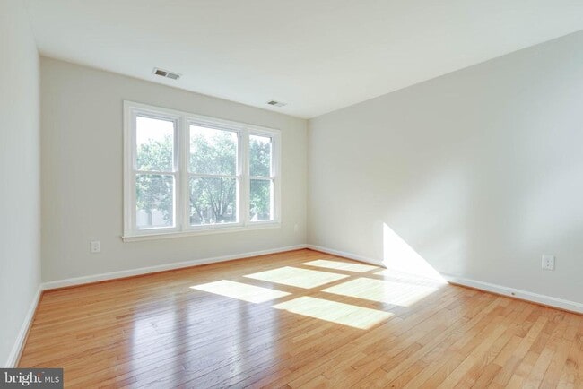 Building Photo - 1316 Pleasant Meadow Rd