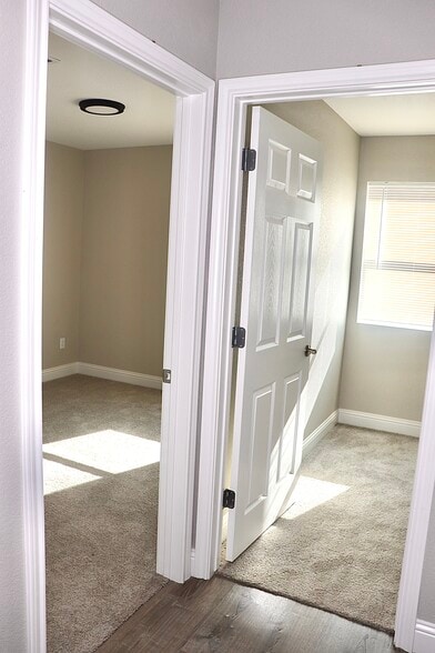 Hallway - 5824 Grayson St