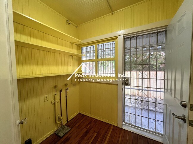 Building Photo - 2974 32nd St