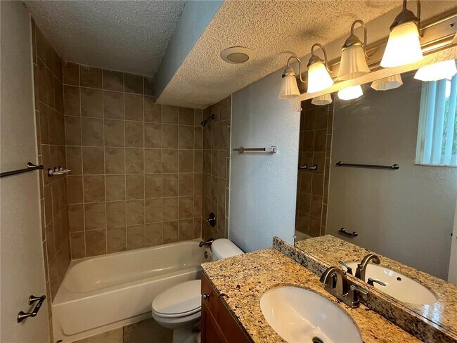 Building Photo - 2610 Coconut Bay Ln