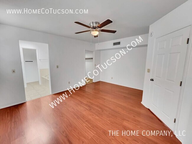 Building Photo - 11854 N Desert Slopes Way