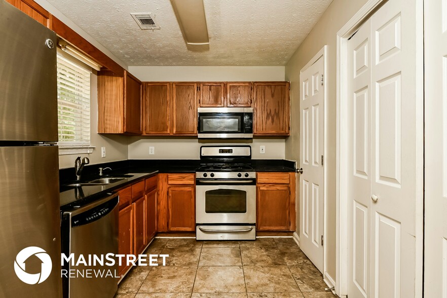 Building Photo - 100 Woodcrest Way