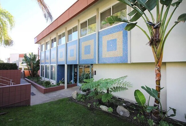 Building Photo - The Dolphin Cove Apartments