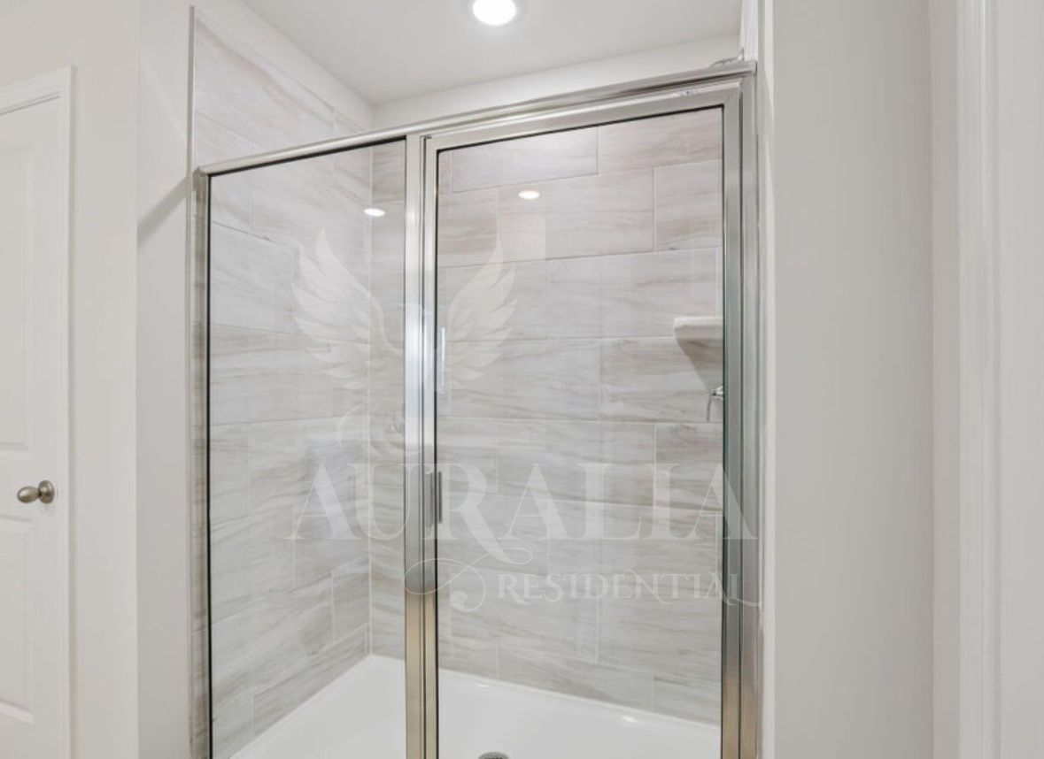 Building Photo - 805 Ottawa Dr