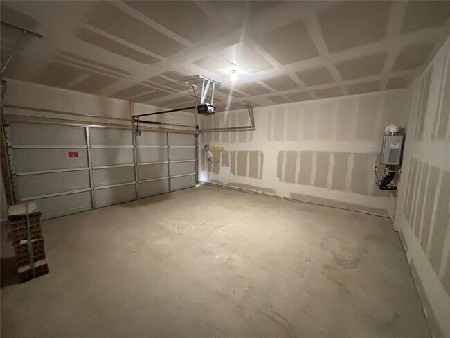 Building Photo - 2344 Ranny Cv