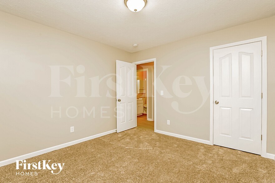 Building Photo - 1415 Tuffnell Dr