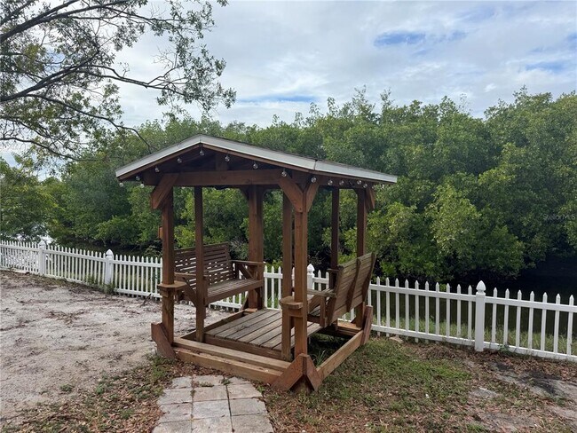 Building Photo - 4410 Waltham Ave