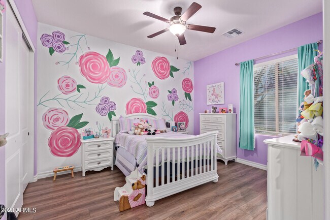 Building Photo - 19888 E Russet Rd