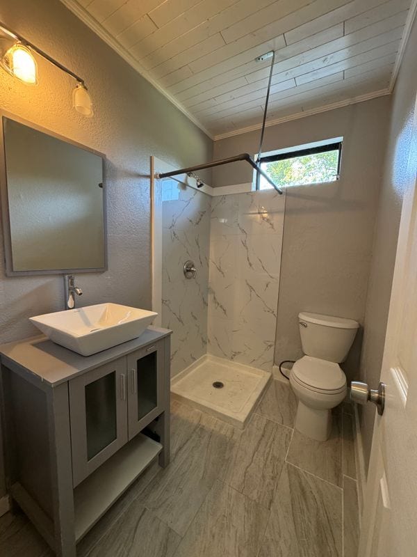 Building Photo - 5432 Tyler Ave