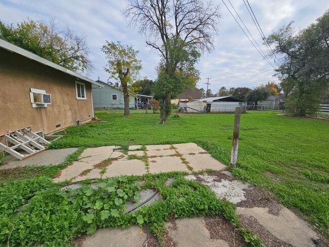 Building Photo - Duplex For Rent in Corning!